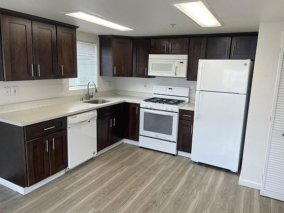 4th image of 85 Wilson St