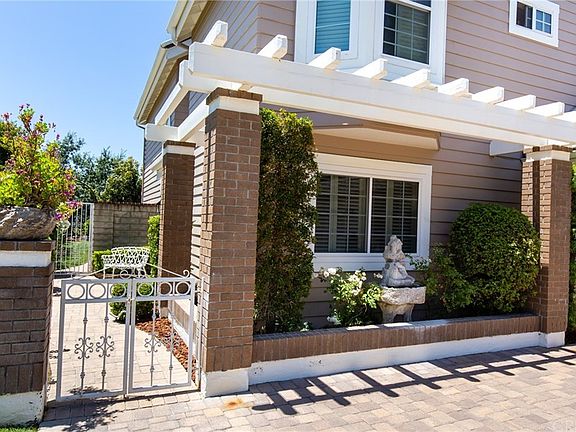 3rd image of 26445 Emerald Dove Dr