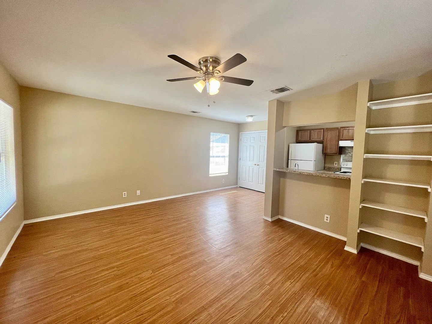 *Move In Special* Great Location! 3 Bedroom Home Near Shopping & Dining! — Photo 2