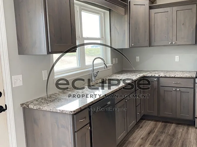 5203 County Road 9 S — Photo 11