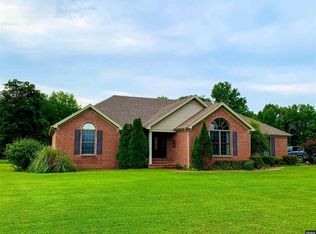 9188 Eagle Dr, South Fulton, TN 38257