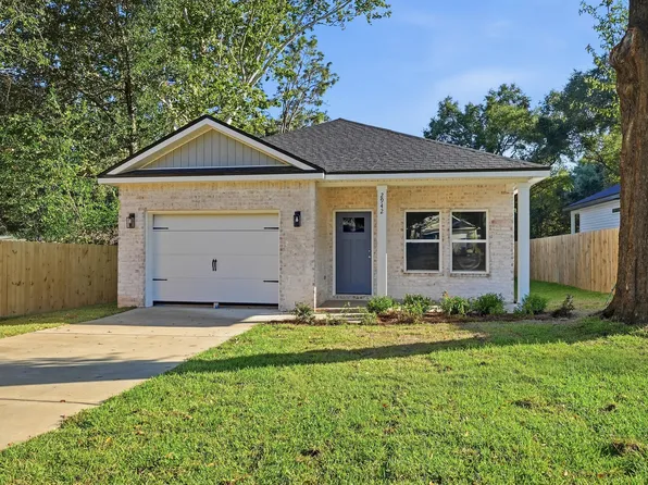 2942 McCarty Ave, Crestview, FL 32539