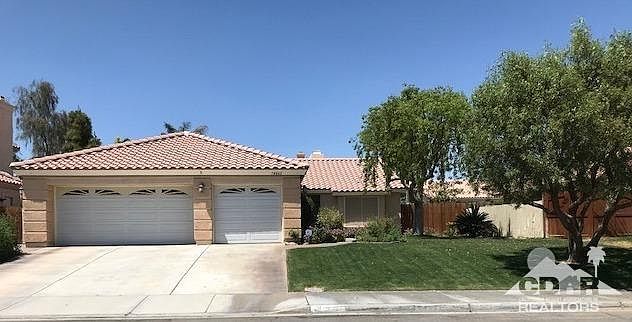 1st image of 78860 Villeta Dr