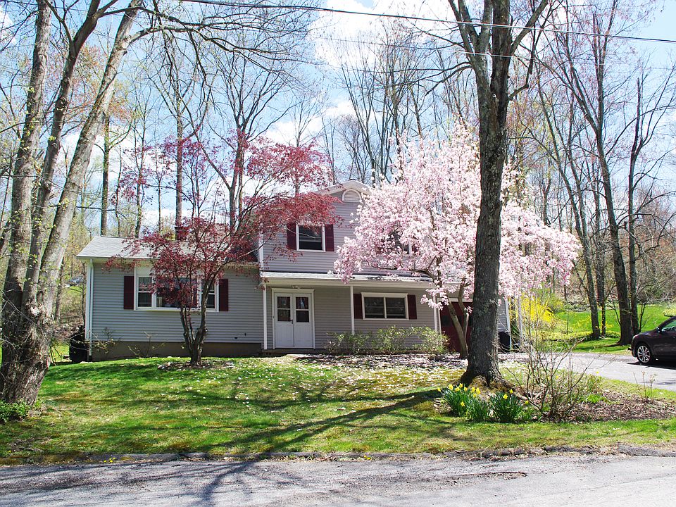 1st image of 2404 Sherry Dr