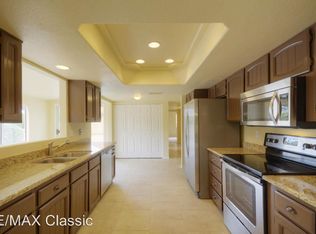 910 Leisure World, Mesa, AZ 85206