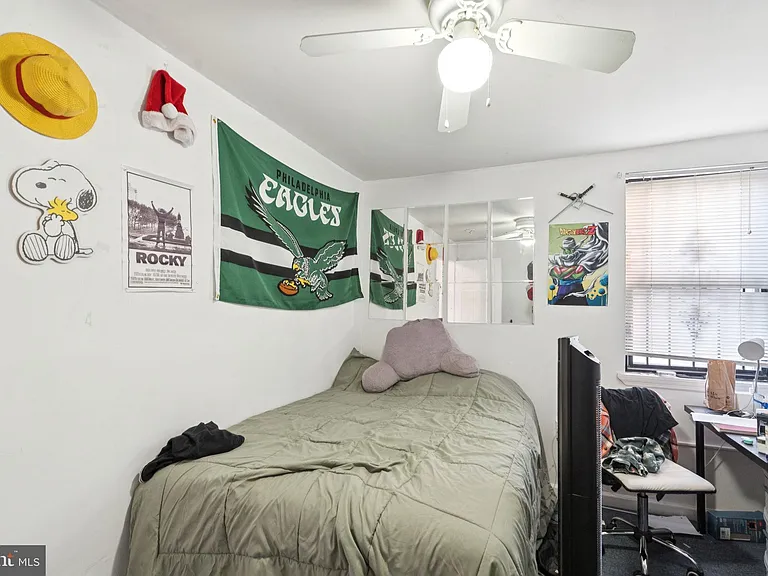 1722 N Willington St — Photo 20