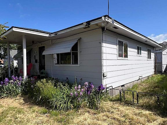 3rd image of 632 Shasta Ave