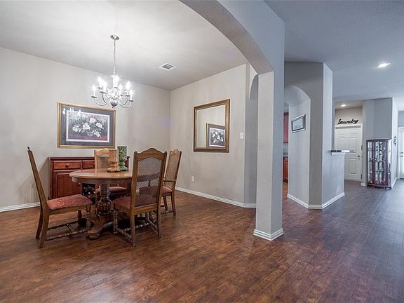 5th image of 10021 Lakeview Dr