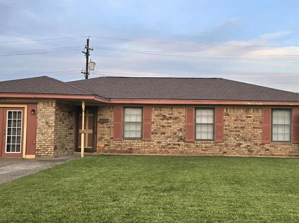 4940 Beaumont Dr, Beaumont, TX 77708