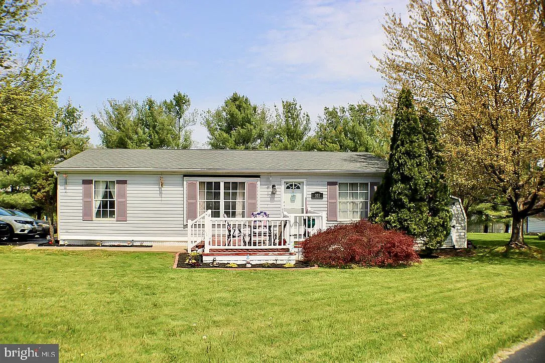 103 Springfield Ct photo 1