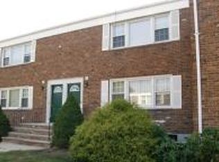 6 Stanford Dr, Bridgewater, NJ 08807
