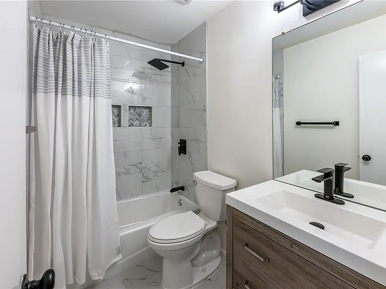 12702 Rhea Ct — Photo 17