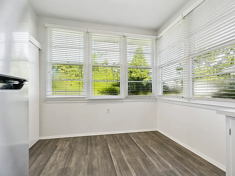 1322 Knollwood Dr — Photo 8