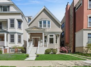 2106 W Addison St, Chicago, IL 60618