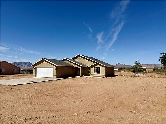 3rd image of 1045 S Teddy Roosevelt Rd