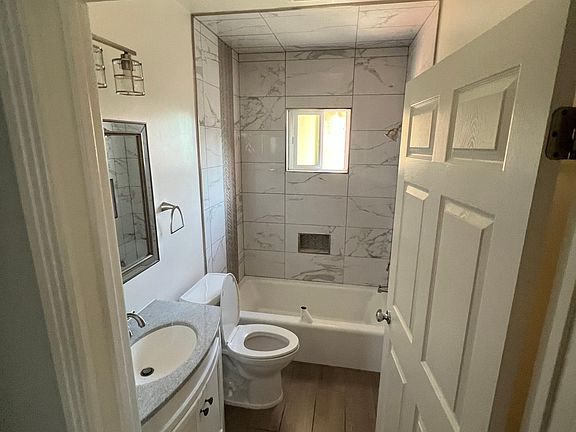 5th image of 5022 W 120th St
