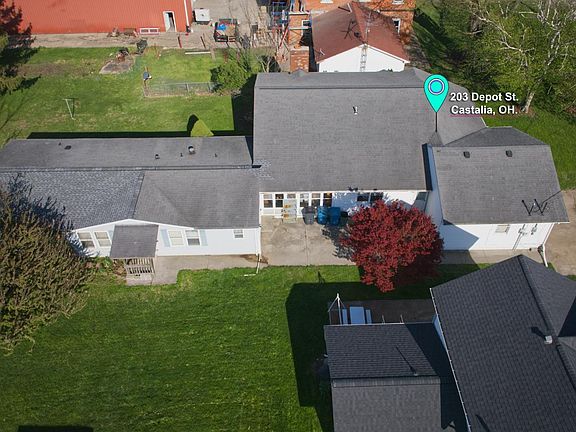 3rd image of 203 Depot St
