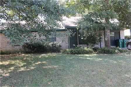 2nd image of 232 N Forest Dr