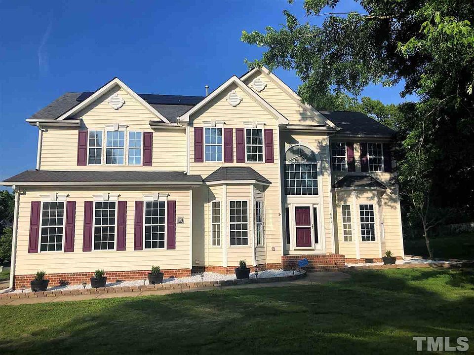 1st image of 601 Orchard Pl