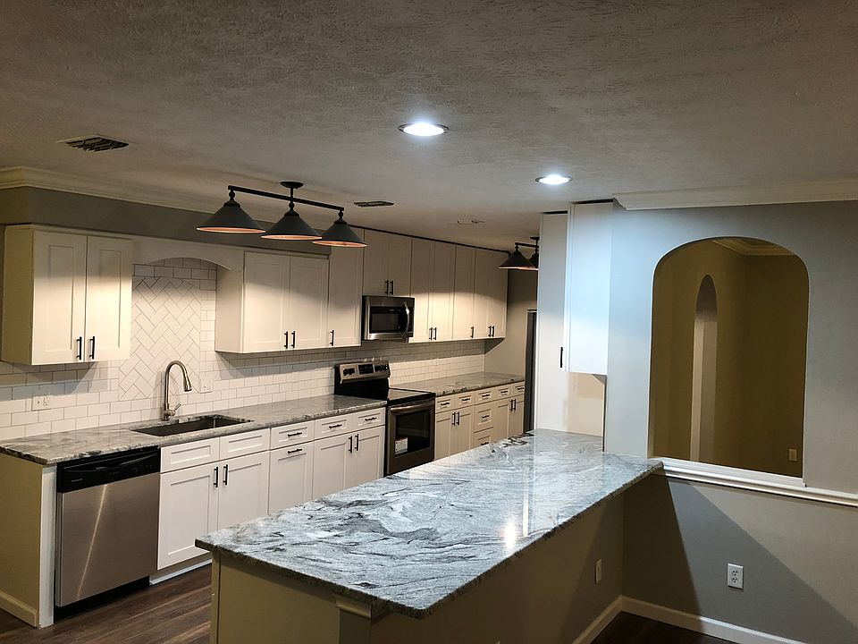 1st image of 5256 Magnolia Oaks Ln
