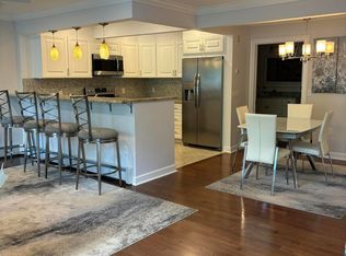 1465 E Putnam Ave APT 306, Greenwich, CT 06870