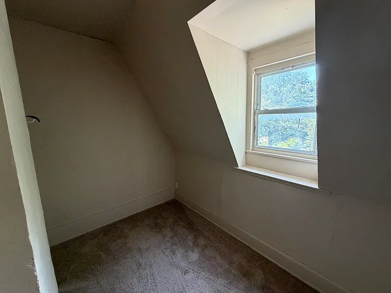 528 Smith St #2 — Photo 6