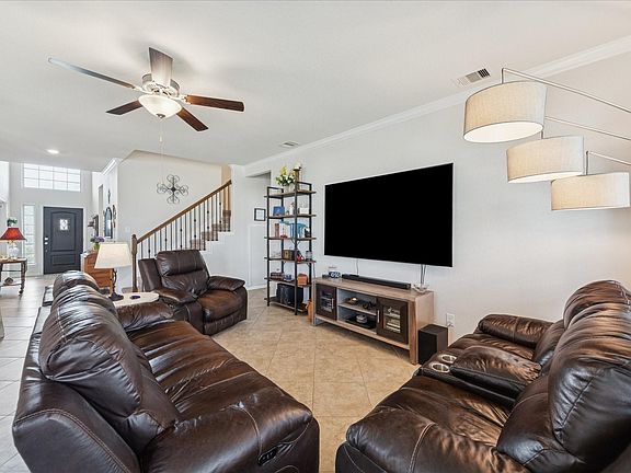 4th image of 1906 Village Orchard Ln