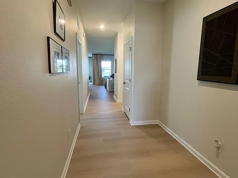 1332 Dalkeith Cv — Photo 5