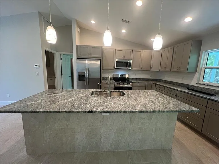 2451 Waller Rd — Photo 8