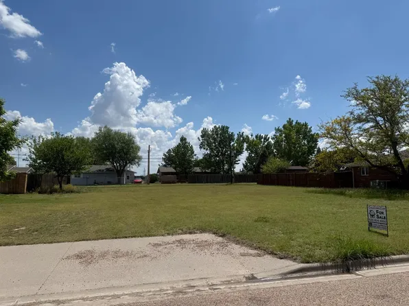 1408 S Jefferson St, Hugoton, KS 67951