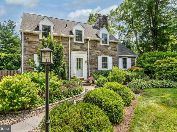 15 Fawn Ln, Haverford, PA 19041