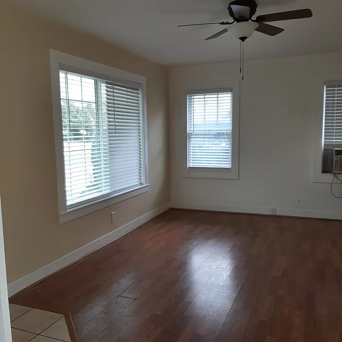 948 W Harding Way photo 1