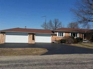 29420 Plautz Rd, Rock Falls, IL 61071