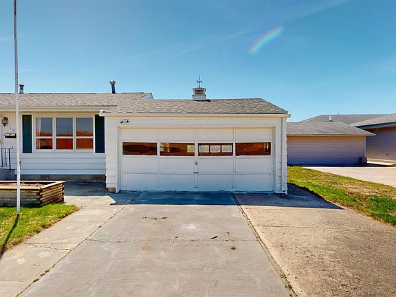 3rd image of 119 E Ridgeview Dr