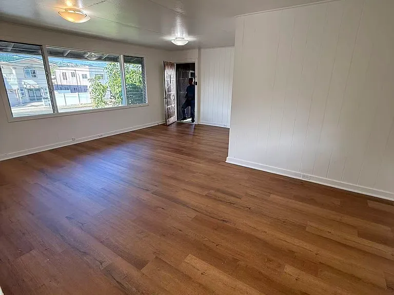 4149 Kilauea Ave — Photo 4