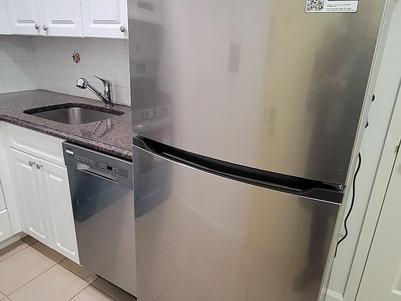 2nd image of 25-34 27th St #1A