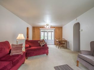 704 Sunset Dr, Lisbon, OH 44432