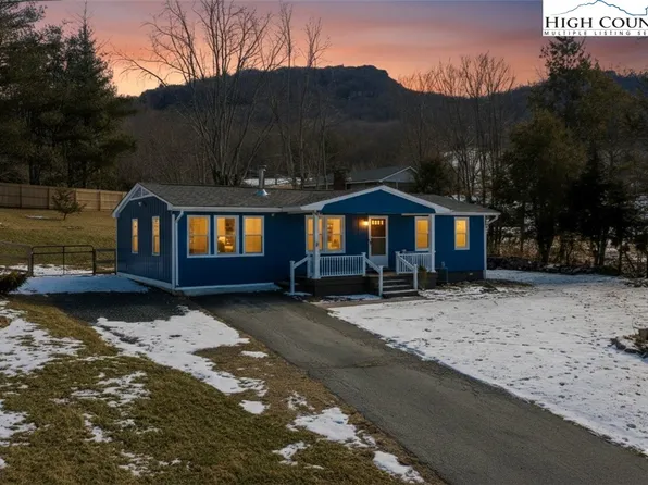 34 Cynthia Lane, Banner Elk, NC 28604