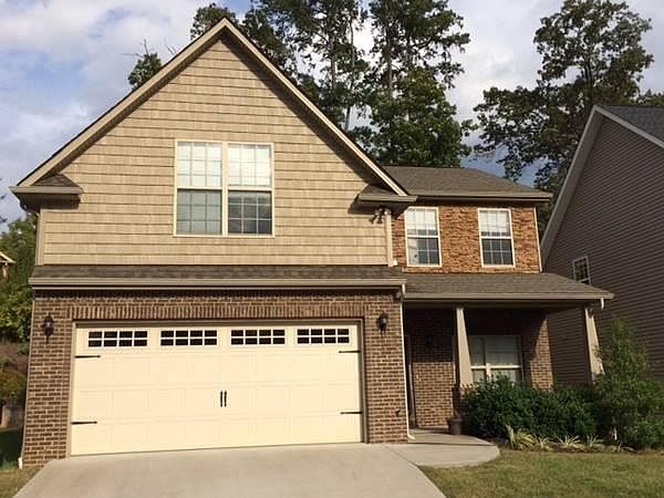 1st image of 932 Vicar Ln
