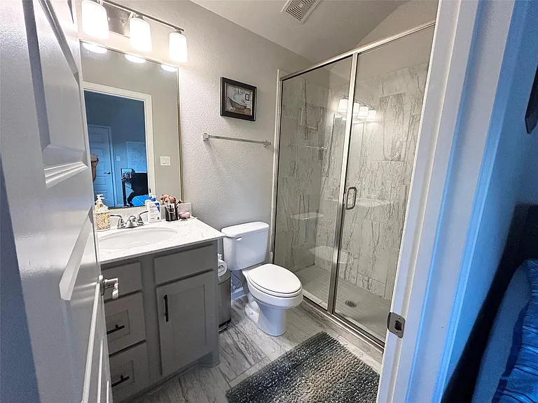 18531 Wolf Mountain Ln — Photo 23