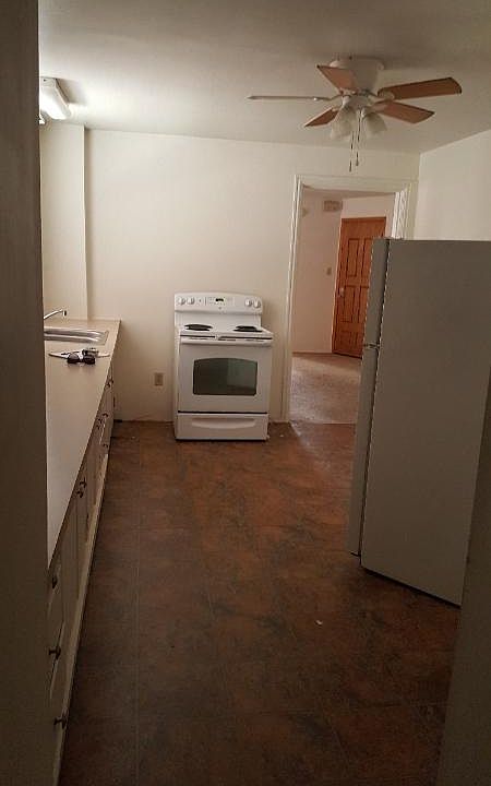 2nd image of 324 N College St #A