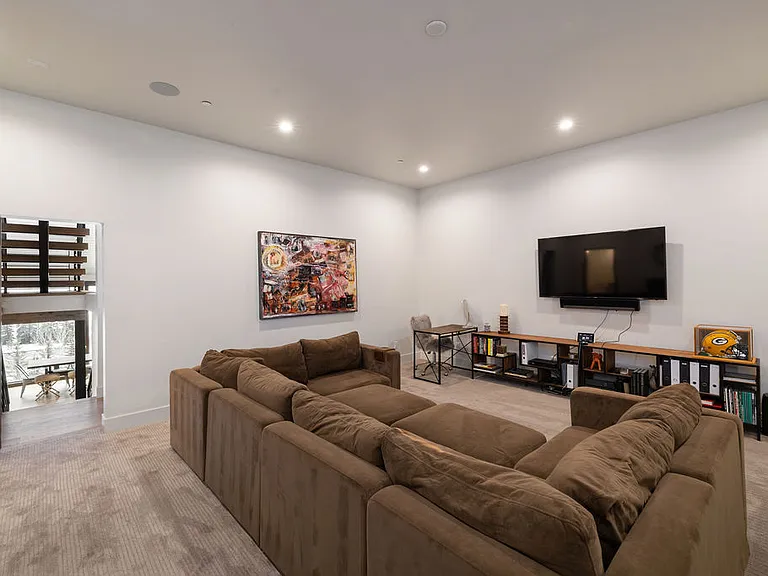 3245 Katsos Ranch Rd — Photo 3