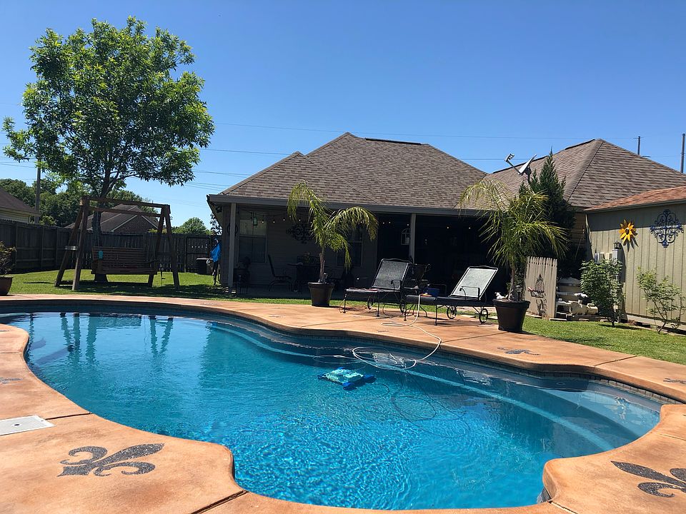 1st image of 16040 Weston Court Dr