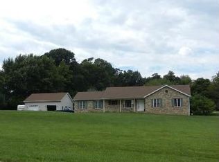 4809 Walters Hatchery Rd, Spring Grove, PA 17362