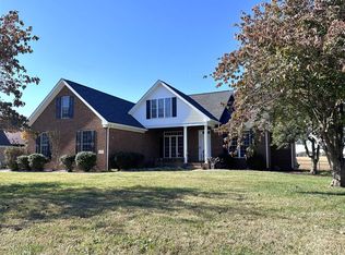 445 Golfview Way, Bowling Green, KY 42104