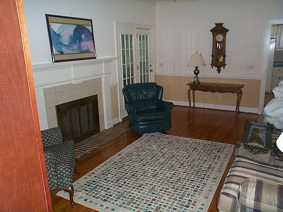 5th image of 108 Scotch Pine Ct