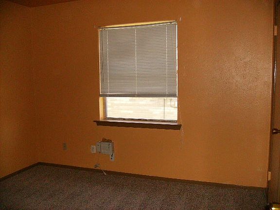 4th image of 4626 Hanover Dr