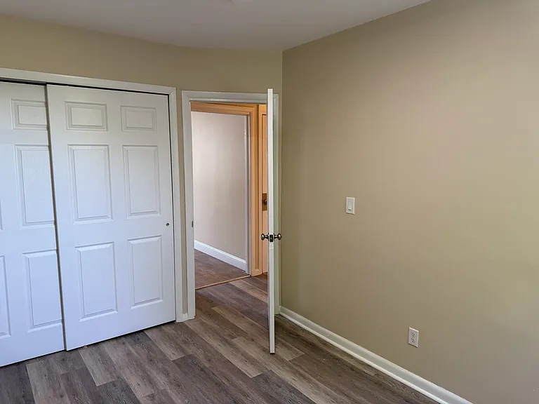 72 Benson St #4 — Photo 9