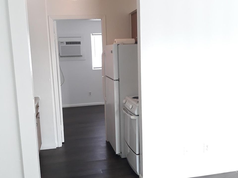 1st image of 1721 Dixon Blvd #39
