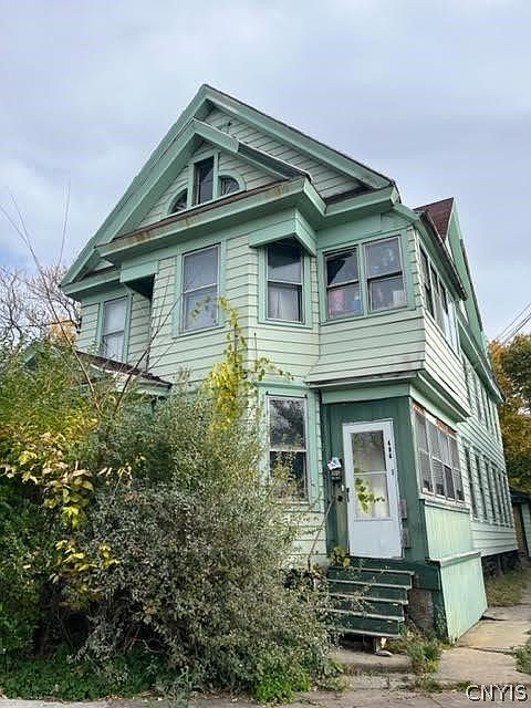 2nd image of 406 Union Pl